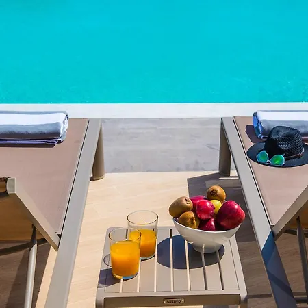 Orama Luxury 4 Bedrooms With Private Pool Vilă *